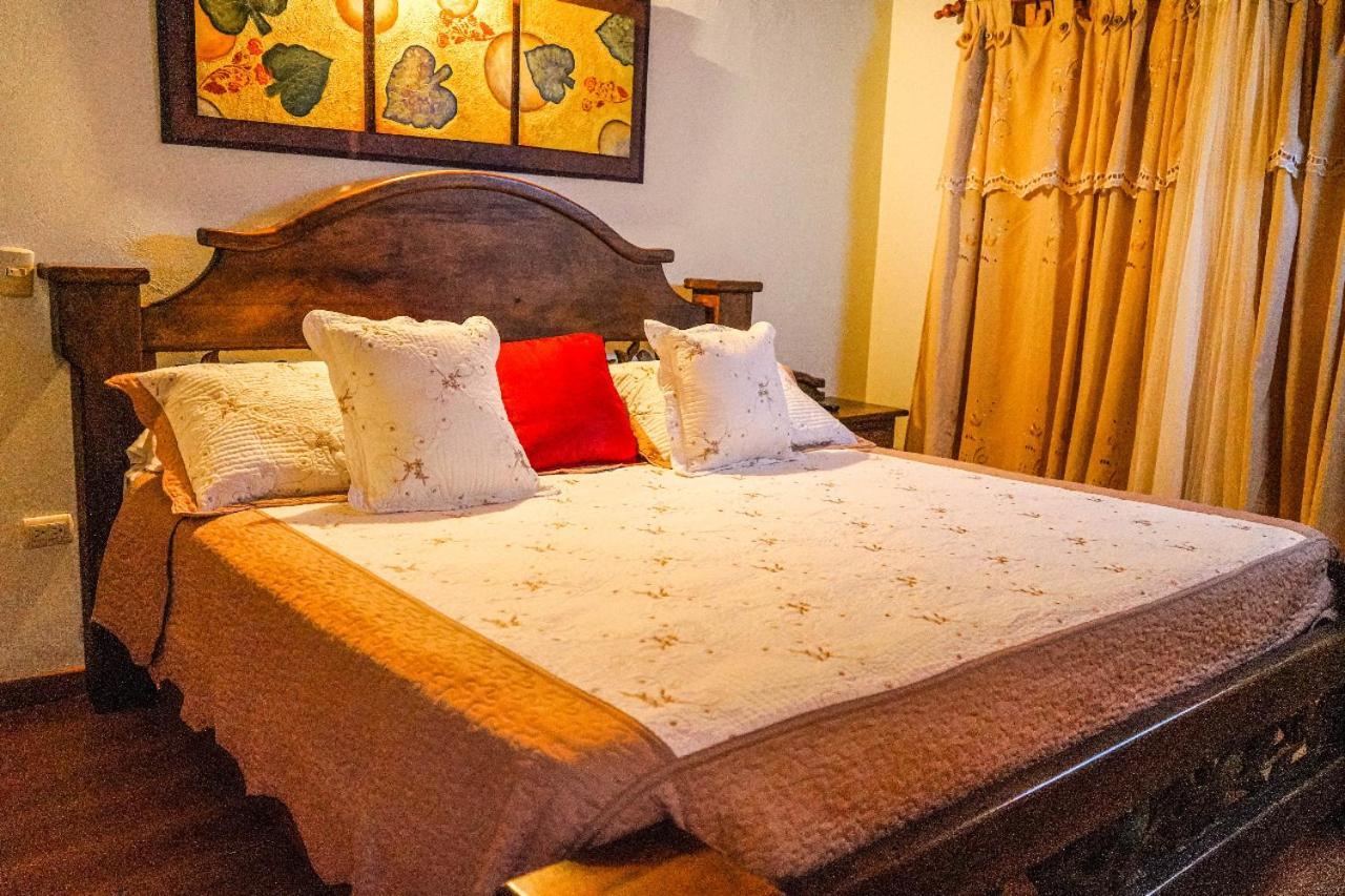 Casa Pastora Coworking Bed and Breakfast Guatapé Exterior foto